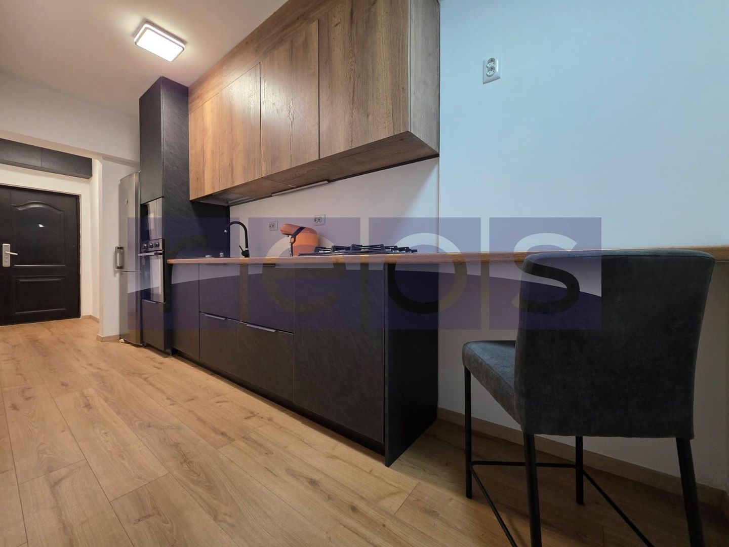 VANZARE 2 CAMERE -SEMIDECOMANDAT -TIMPURI NOI - Poză 12