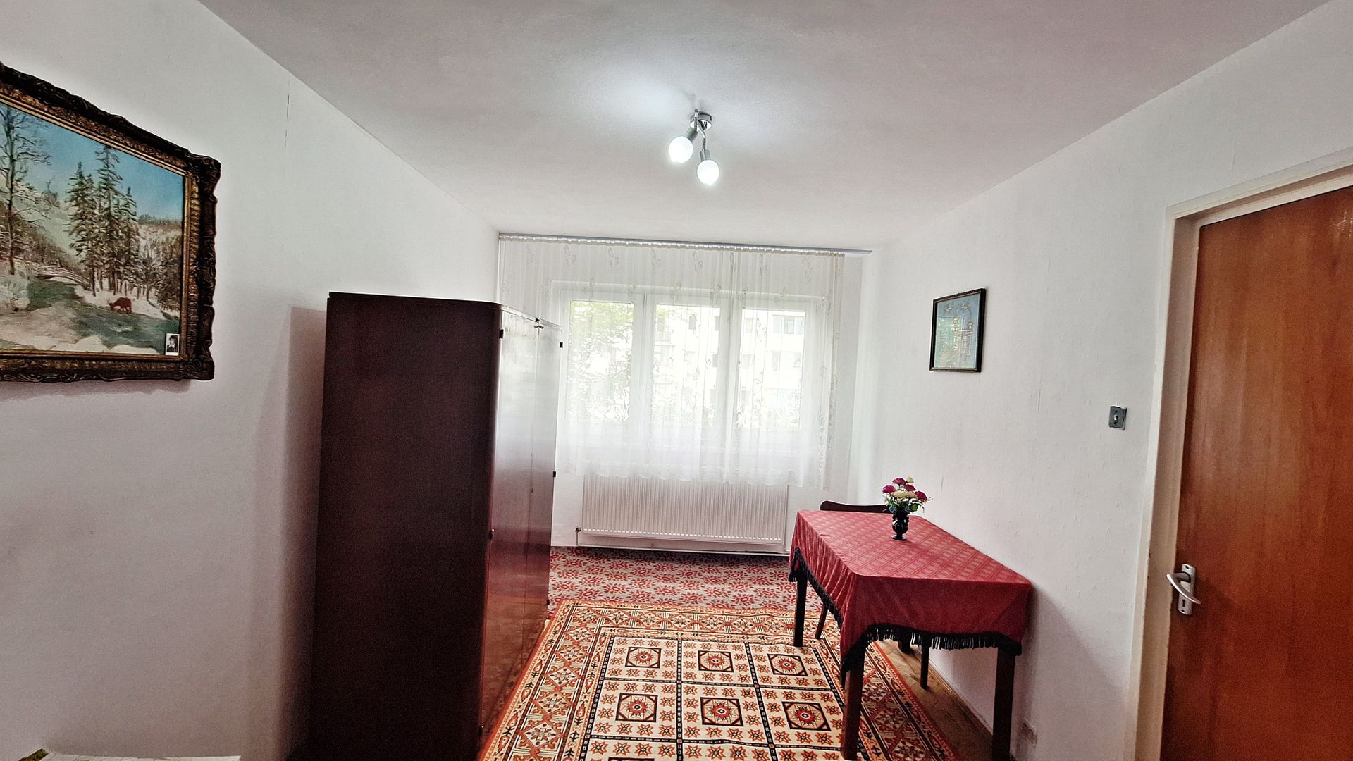 Zona Garii Apartament 3 camere, etaj 3/4, insorit, liber, 119900 euro - Poză 10