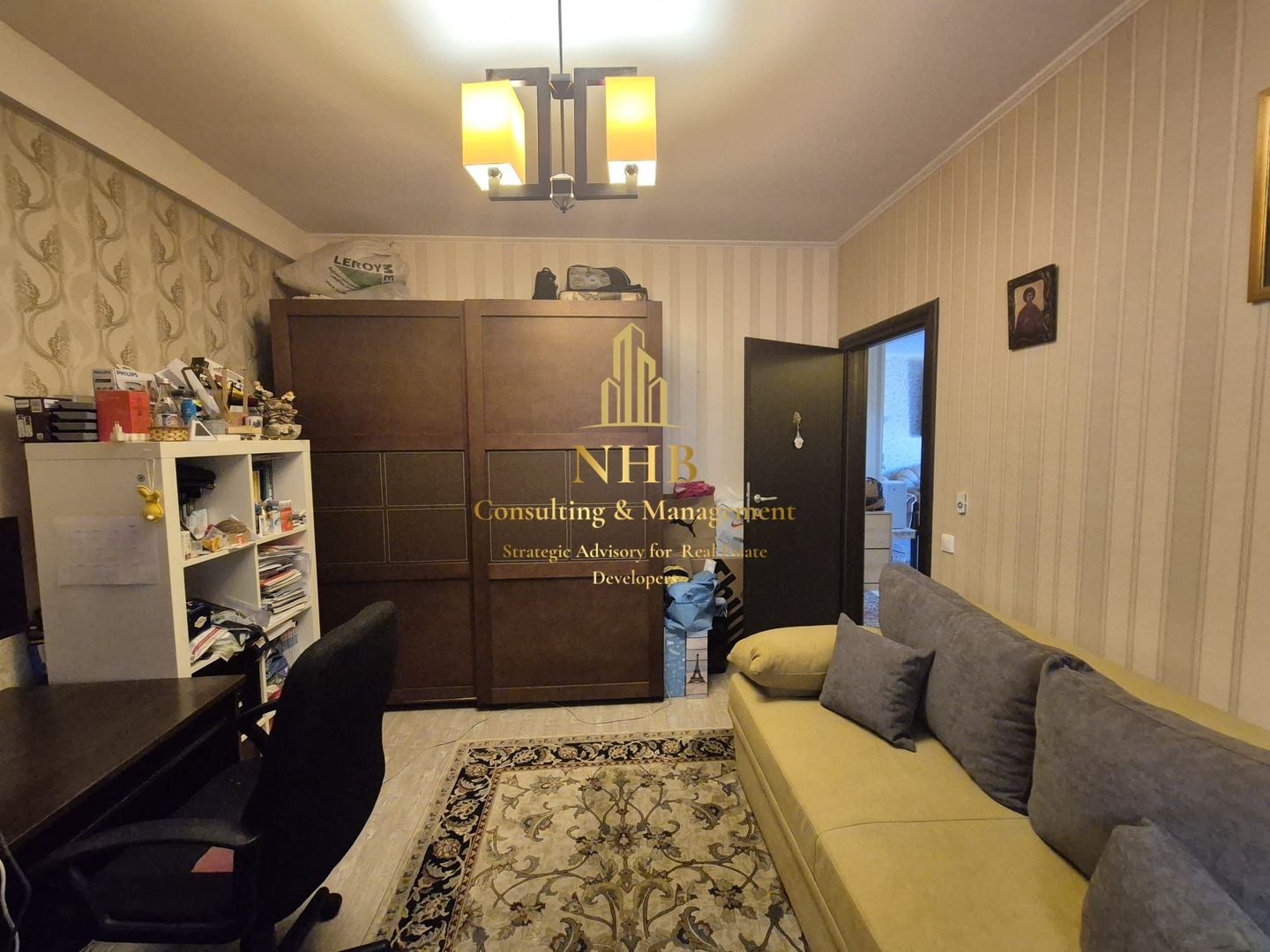 Ap 3 camere cu parcare subterana si curte in vila in zona Dămăroaia - Poză 10