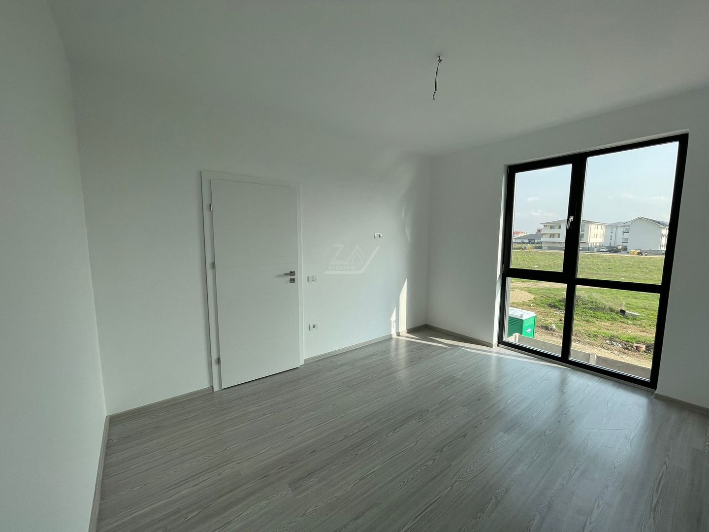 Bloc la asfalt. Etaj 1. Loc de parcare. - Poză 5