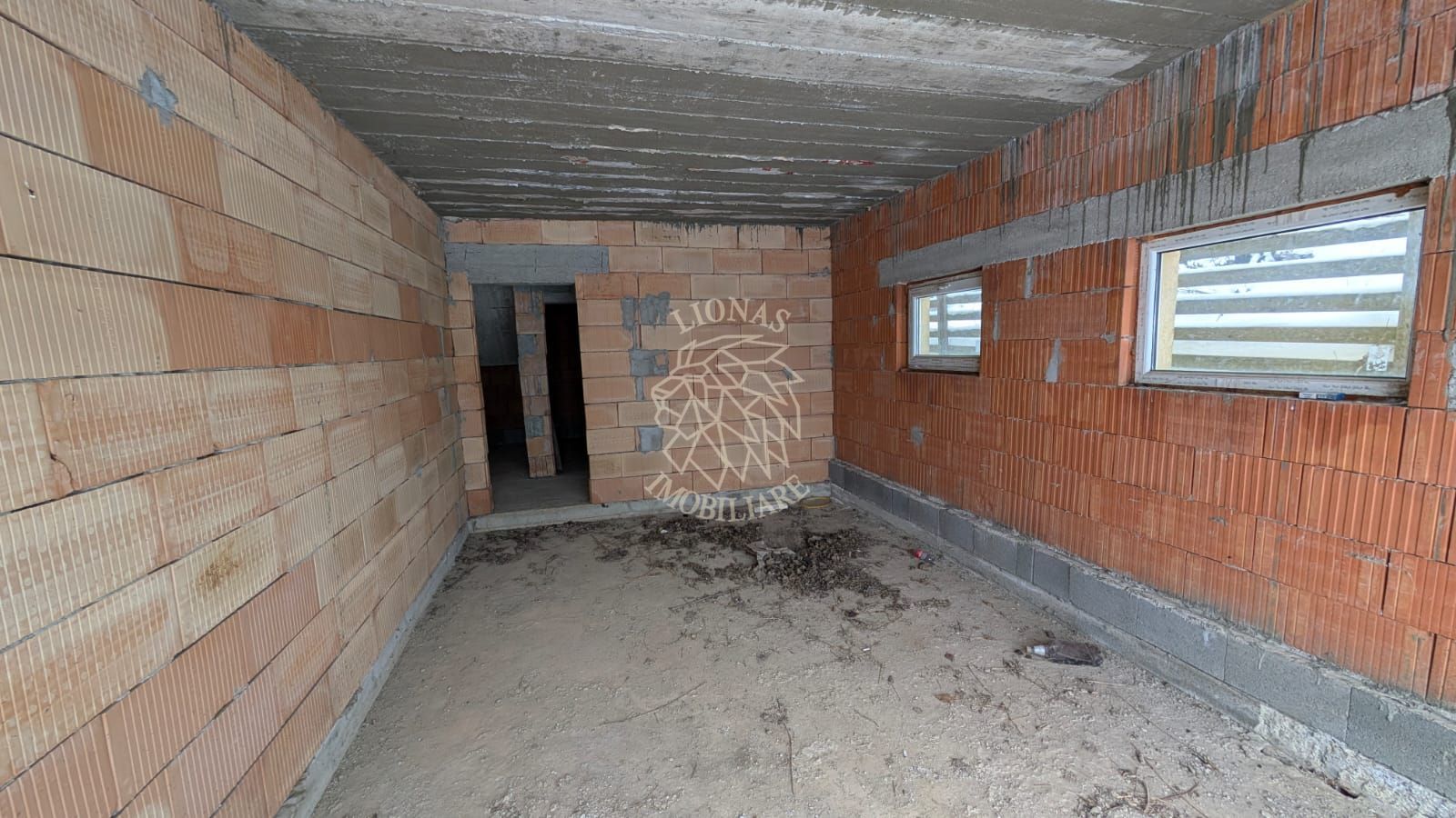 Casa 4 camere 159 mp-teren 500 mp-balcoane+terasa-garaj-Sigmir - Poză 3