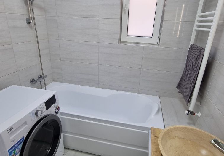 Giroc-UM | 3 Camere | Etaj1 | Mobilat si Utilat | Centrala proprie | Loc parcare - Poză 8