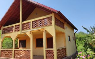 Casa individuala cu teren de 5000 mp, Deusu - Poză 2