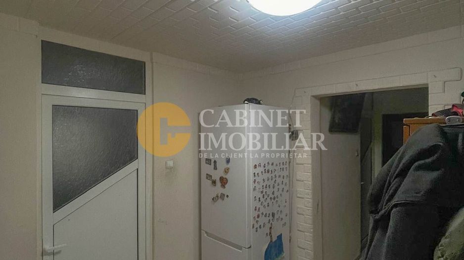 Apartament 4 camere decomandat - Poză 9