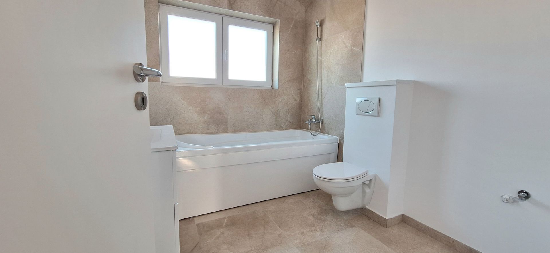 DUPLEX FINALIZAT - finisat la cheie - Poză 12