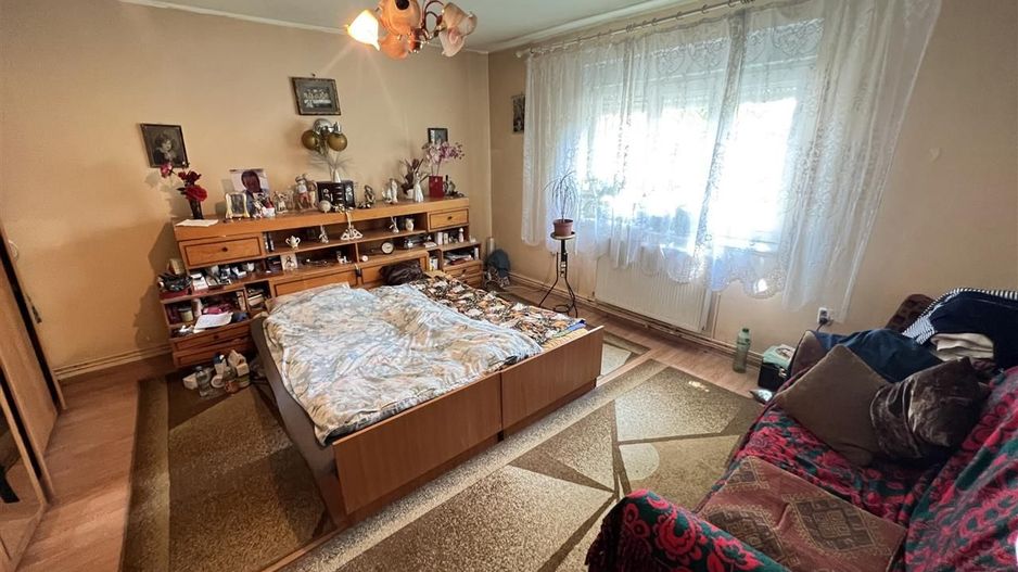 Casa pentru 2 familii zona Ghiroda CENTRALA teren 570mp - Poză 3