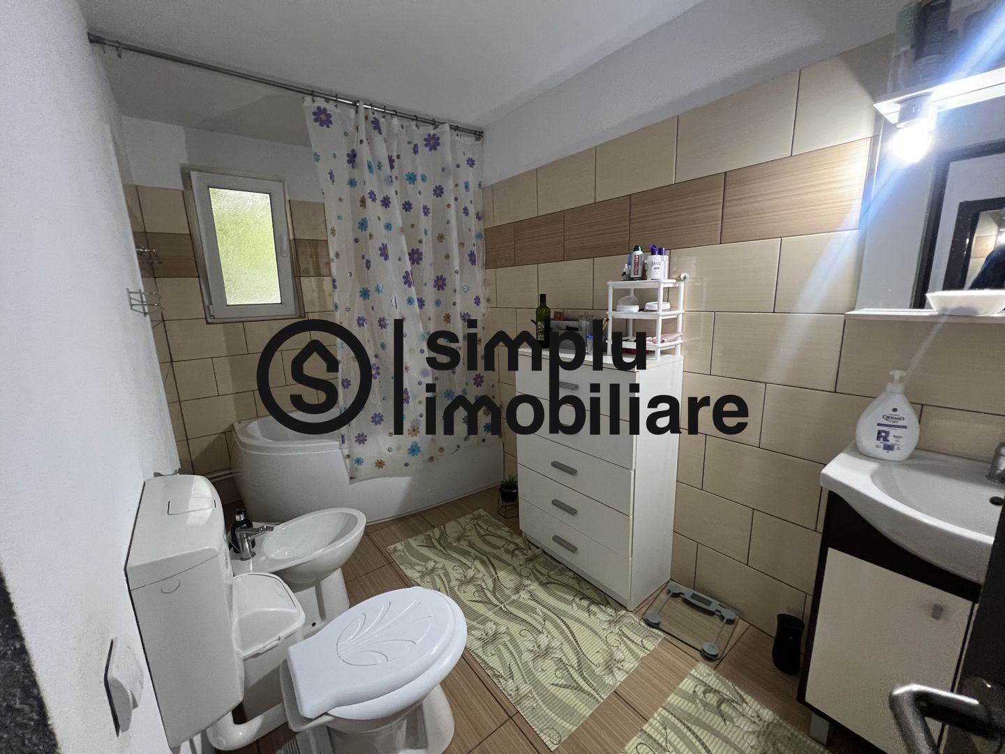 Casa 1 Mai Vis-a-vis de spitalul Nr.1 - Poză 9