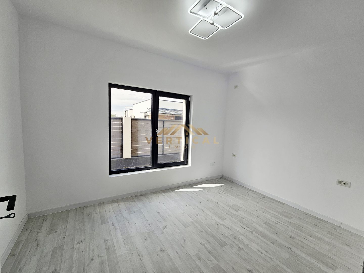 Casa Premium parter | 4 camere | comuna Berceni - Poză 11