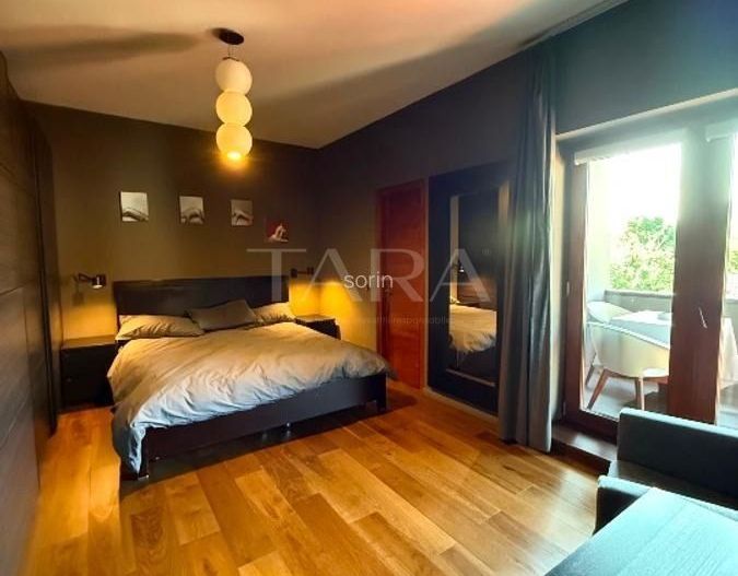 Apartament ULTRACENTRAL, 4 camere, decomandat - Poză 7