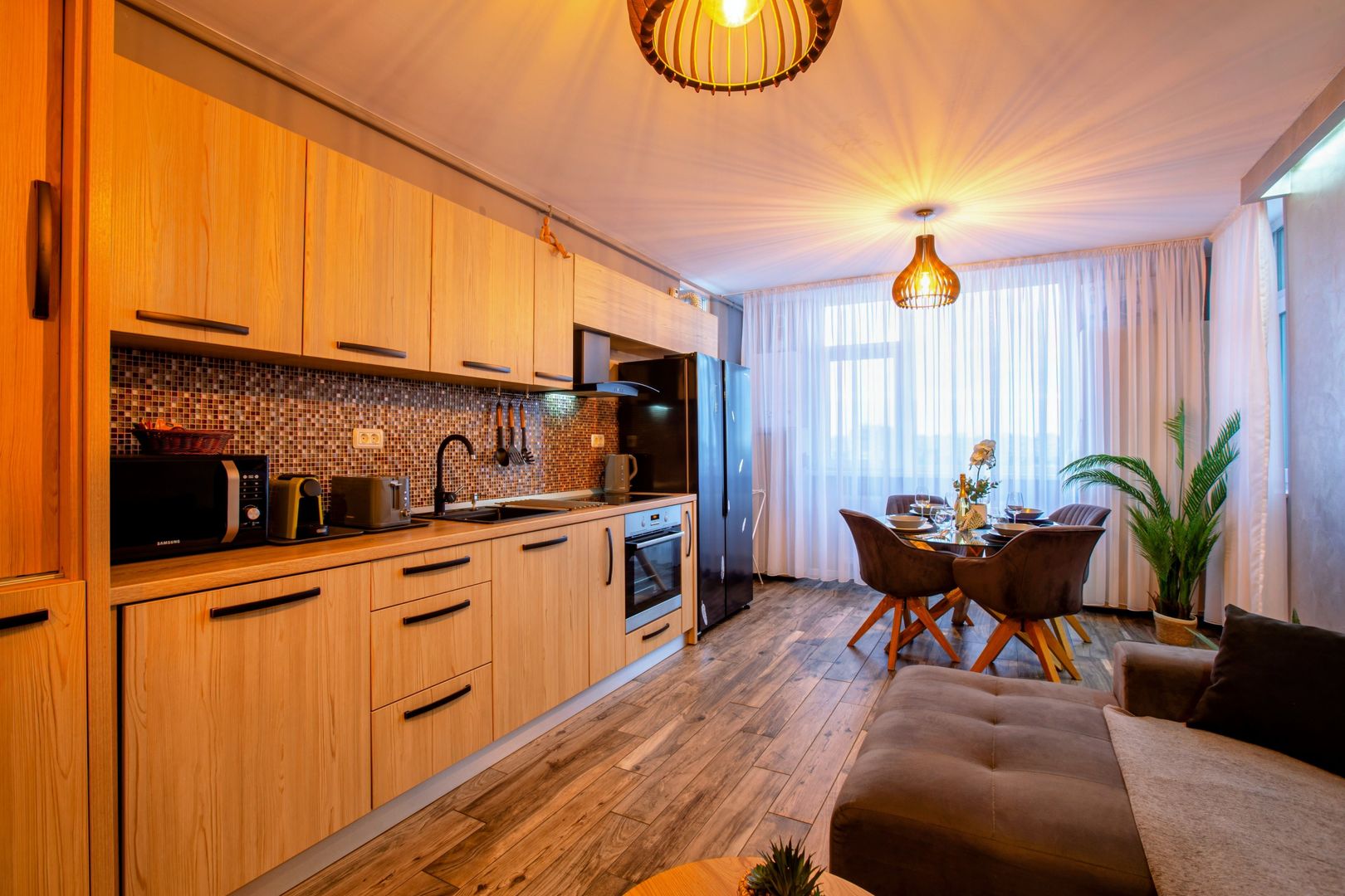 OCAZIE: Apartament cu 2 camere, LUX, la cheie! - Poză 11