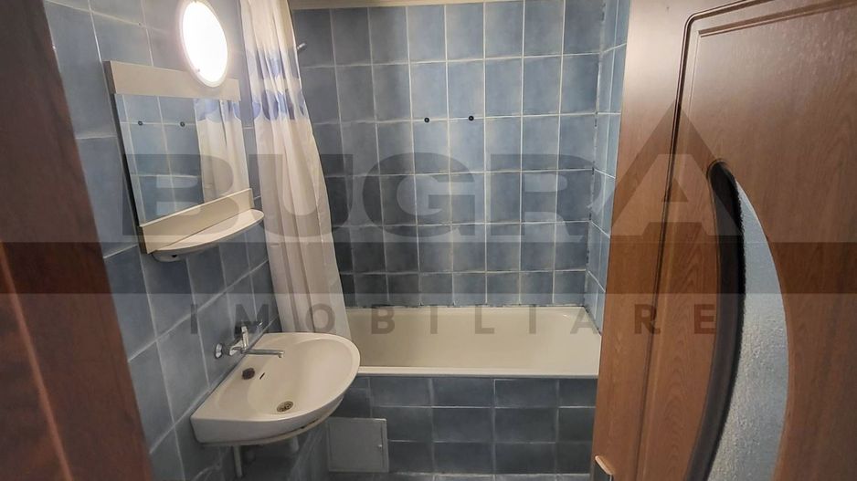 Apartament de 2 camere, decomandat, etaj intermediar, cartier Plopilor - Poză 4