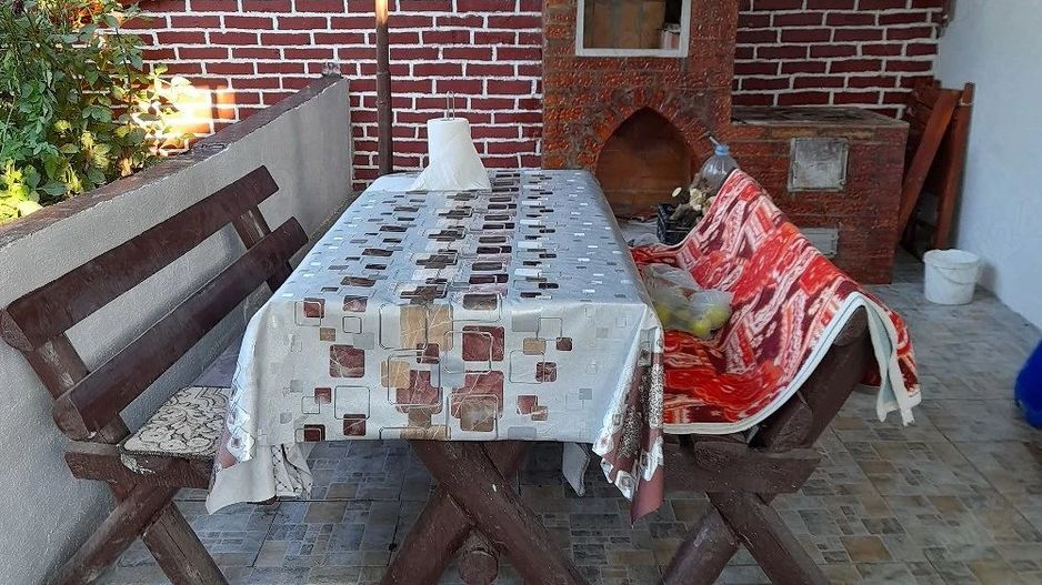 🏡 CASĂ SPAȚIOASĂ CU 5 CAMERE, CURTE ȘI TEREN - Poză 2