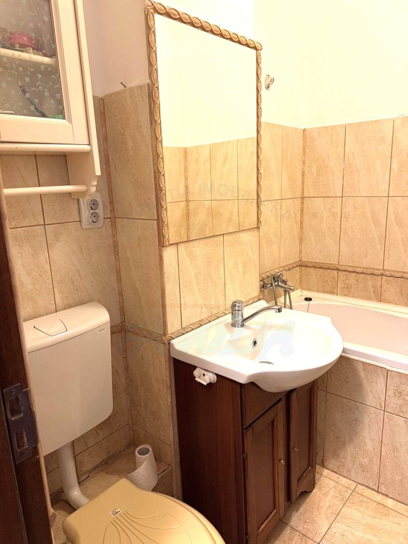 70.000 Euro 3 camere, liber, decomandat, zona Gradina Publica - Poză 11