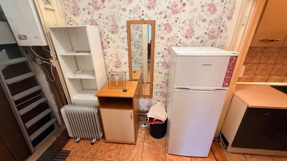 2 camere| Iosefin-vis a vis de Bega |zona superba| loc de parcare| curte comuna| - Poză 12