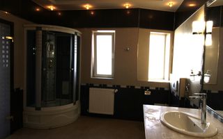 Casă individuală – Dumbrăvița, mobilata si utilata, spatii generoase. - Poză 29