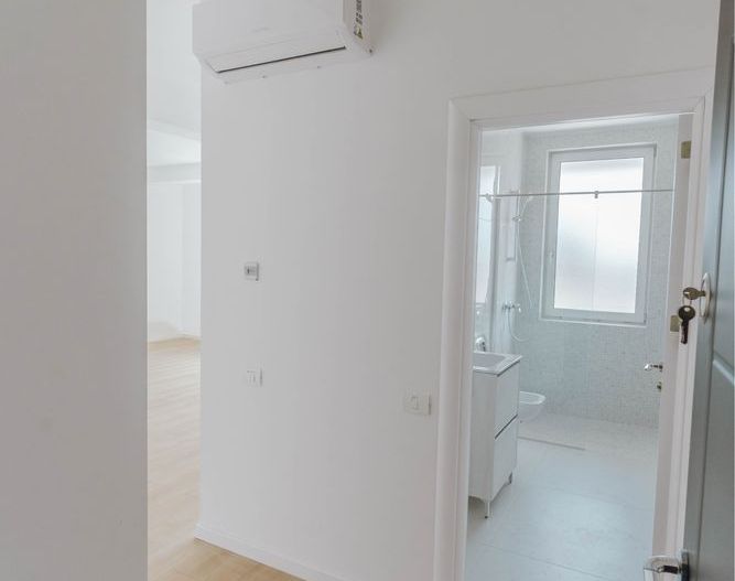 Apartament 2 camere  Torontalului bloc nou - Poză 1