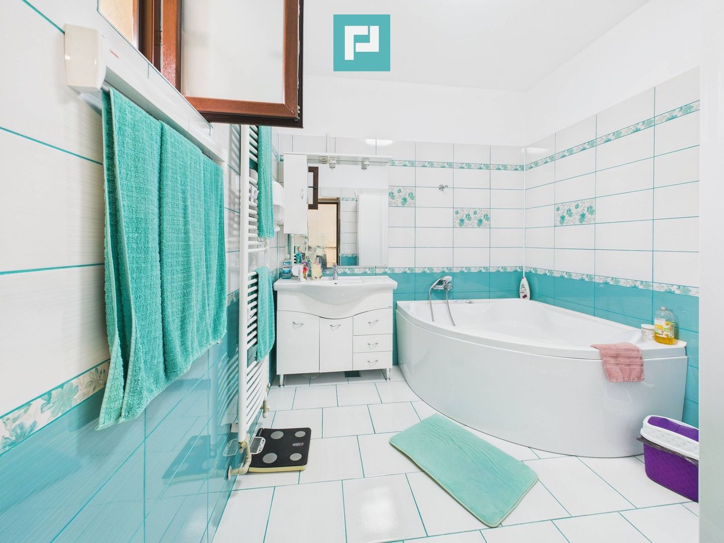 Casă exclusivistă cu 4 camere, în Secusigiu, Arad - Poză 14