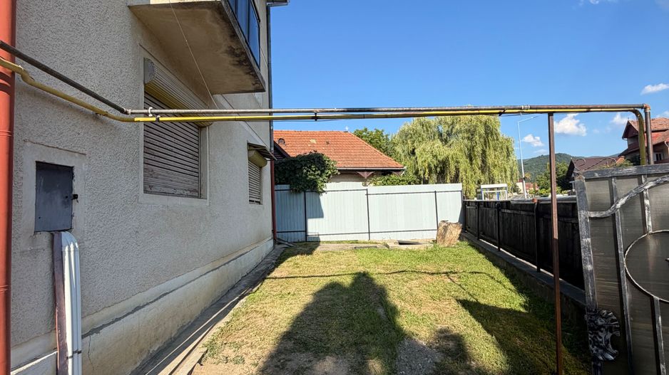 Apartament spațios  la casa- preț atractiv/COVASNA - Poză 17