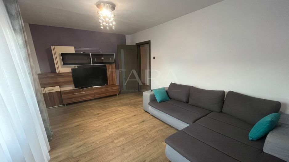 Apartament cu 3 camere, decomandate, Mărăști, zona Fabricii. - Poză 1