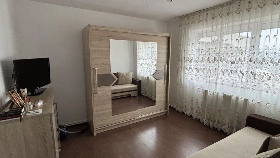 | Apartament cu 2 camere de vanzare | Decomandat | Cartierul Grigorescu | - Poză 2