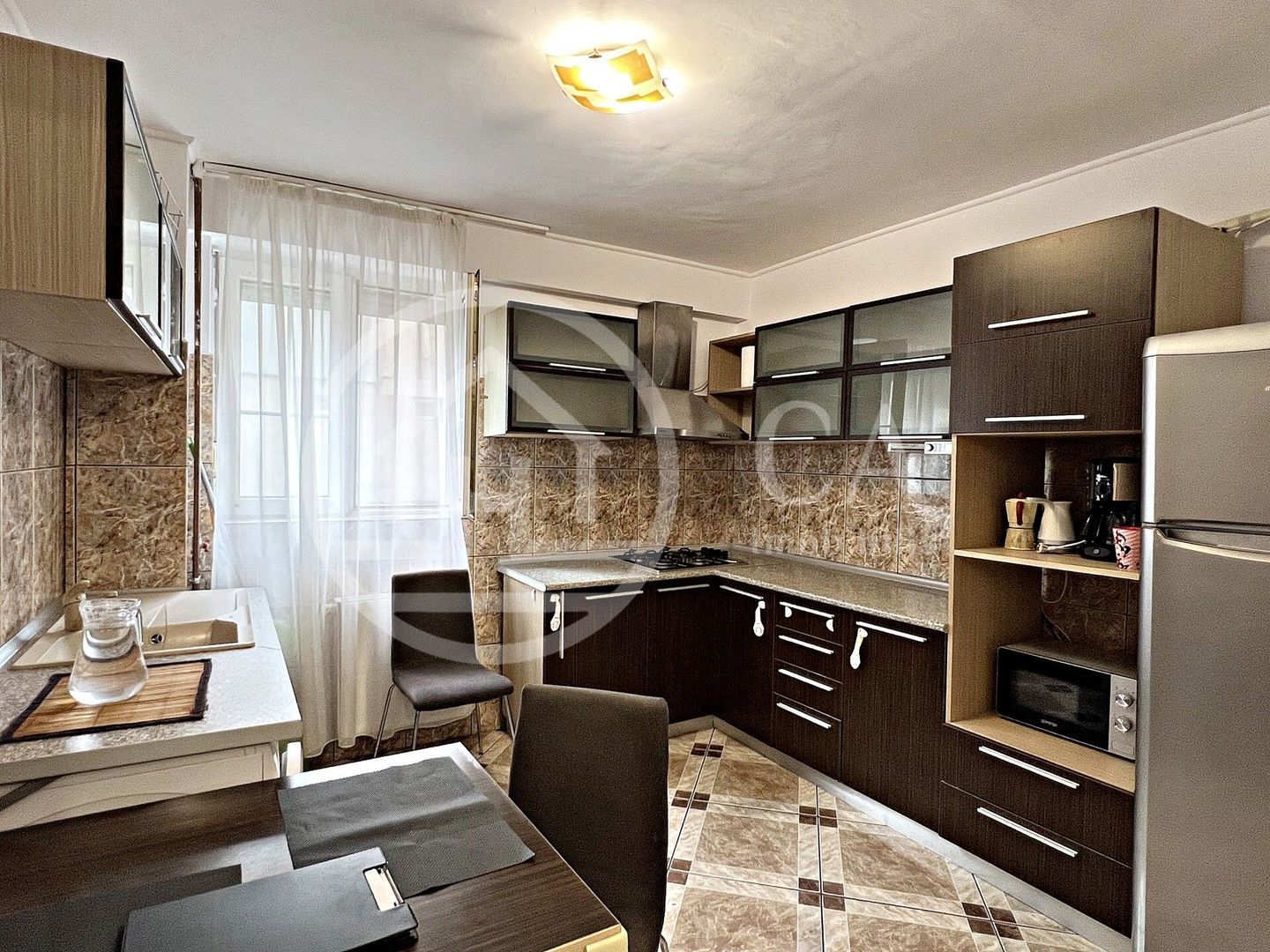 Apartament de inchiriat cu 2 camere in zona Cantemir, Oradea - Poză 3