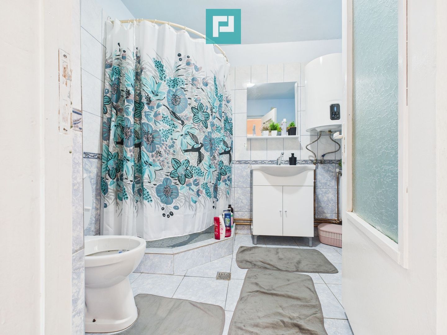 Casă  cu 6 camere in Urseni - Poză 7