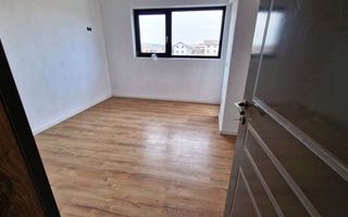 Casa tip duplex - Poză 4