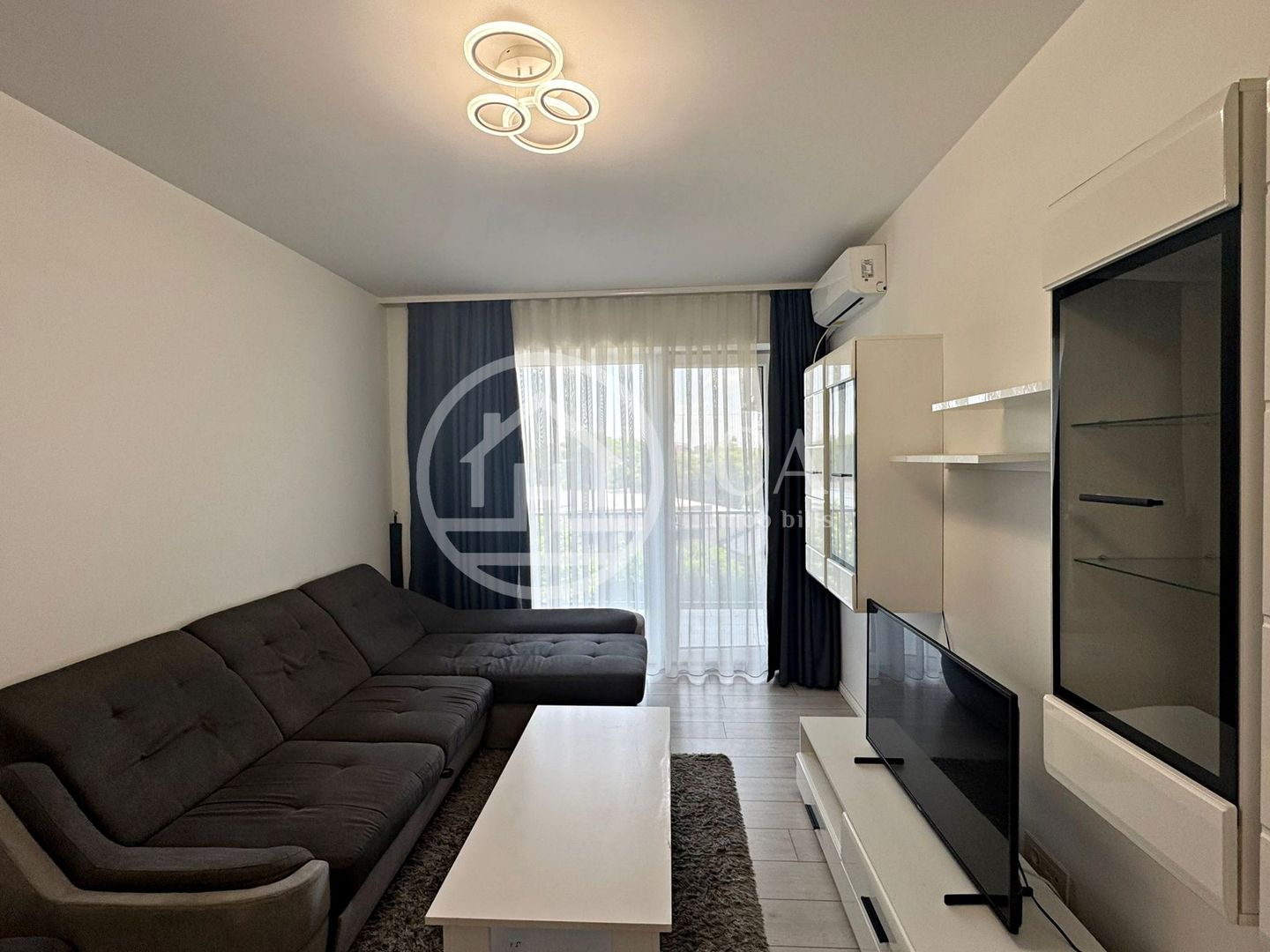 Apartament de închiriat cu 3 camere în PRIMA ONESTILOR, Oradea - Poză 2