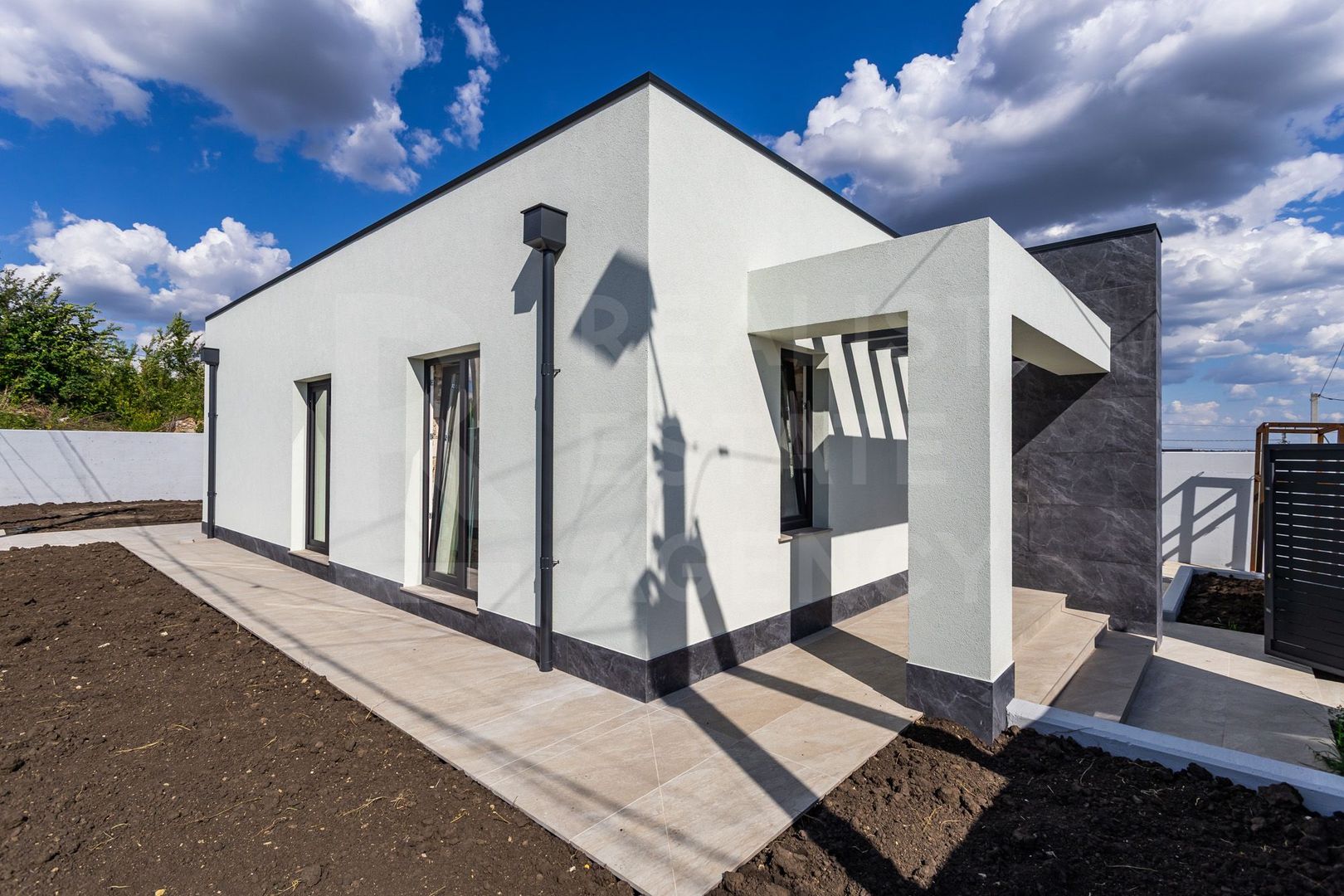 Vânzare, Casă Hi-Tech, 4 camere, str. Ion Suruceanu, Ialoveni - Poză 14