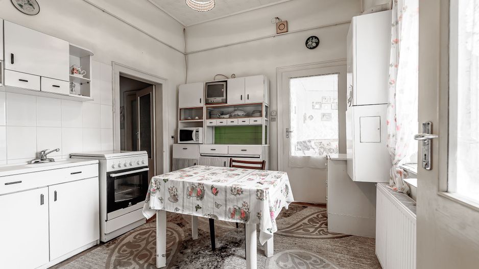 Apartament la casa cu 3 camere și Garaj - Poză 6