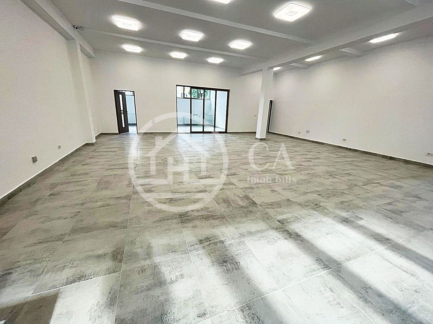 Spatiu comercial de inchiriat in zona Cantemir, Oradea - Poză 1