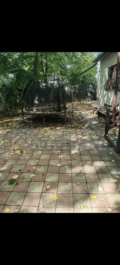 Apartament 3 camere, 80 mp, zona Podul de Piatră, mobilat și utilat - Poză 4