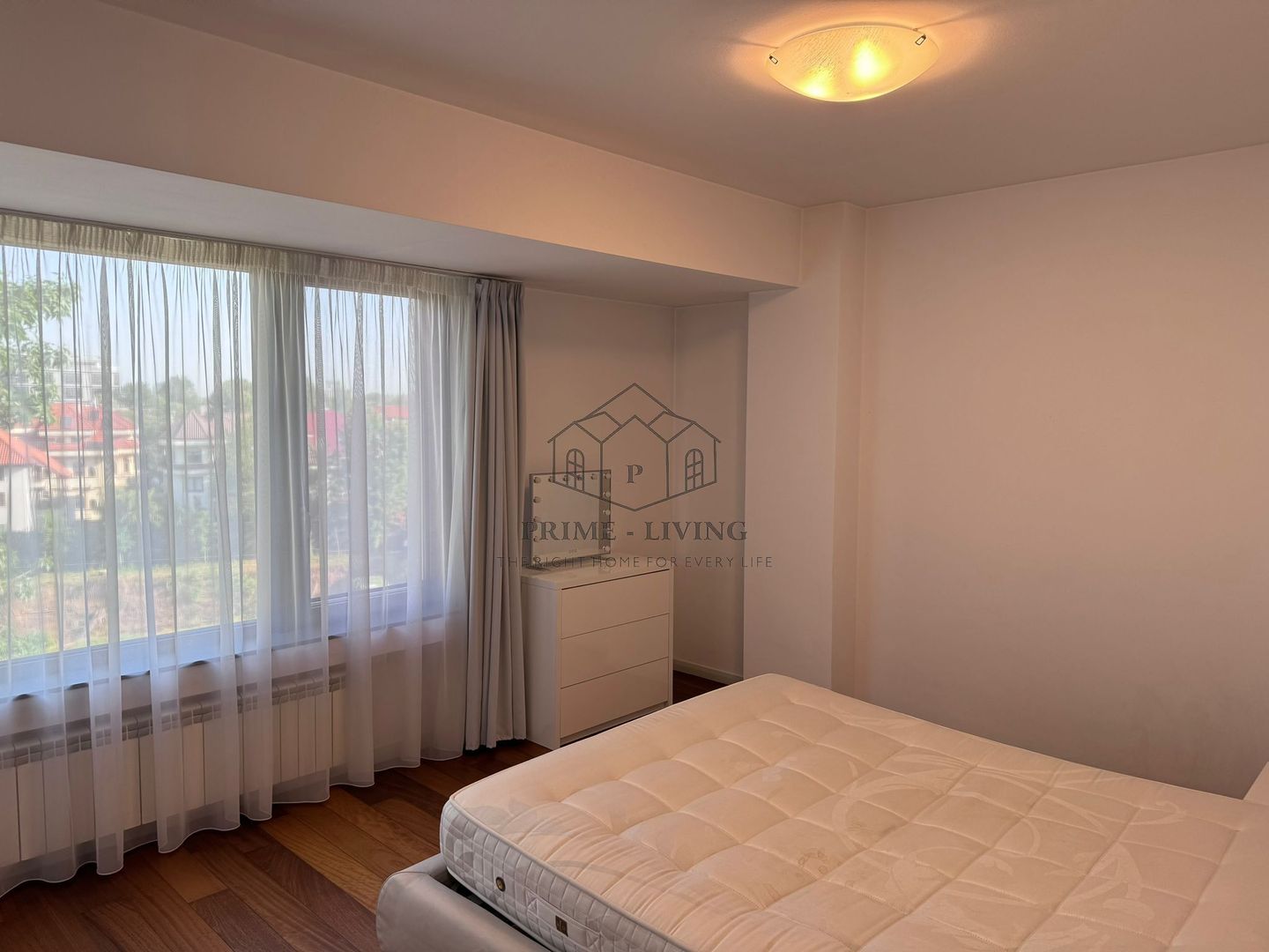 APARTAMENNT DEOSEBIT CU 4 CAMERE LA INCHIRIERE LANGA PARCUL KISELEFF - Poză 4