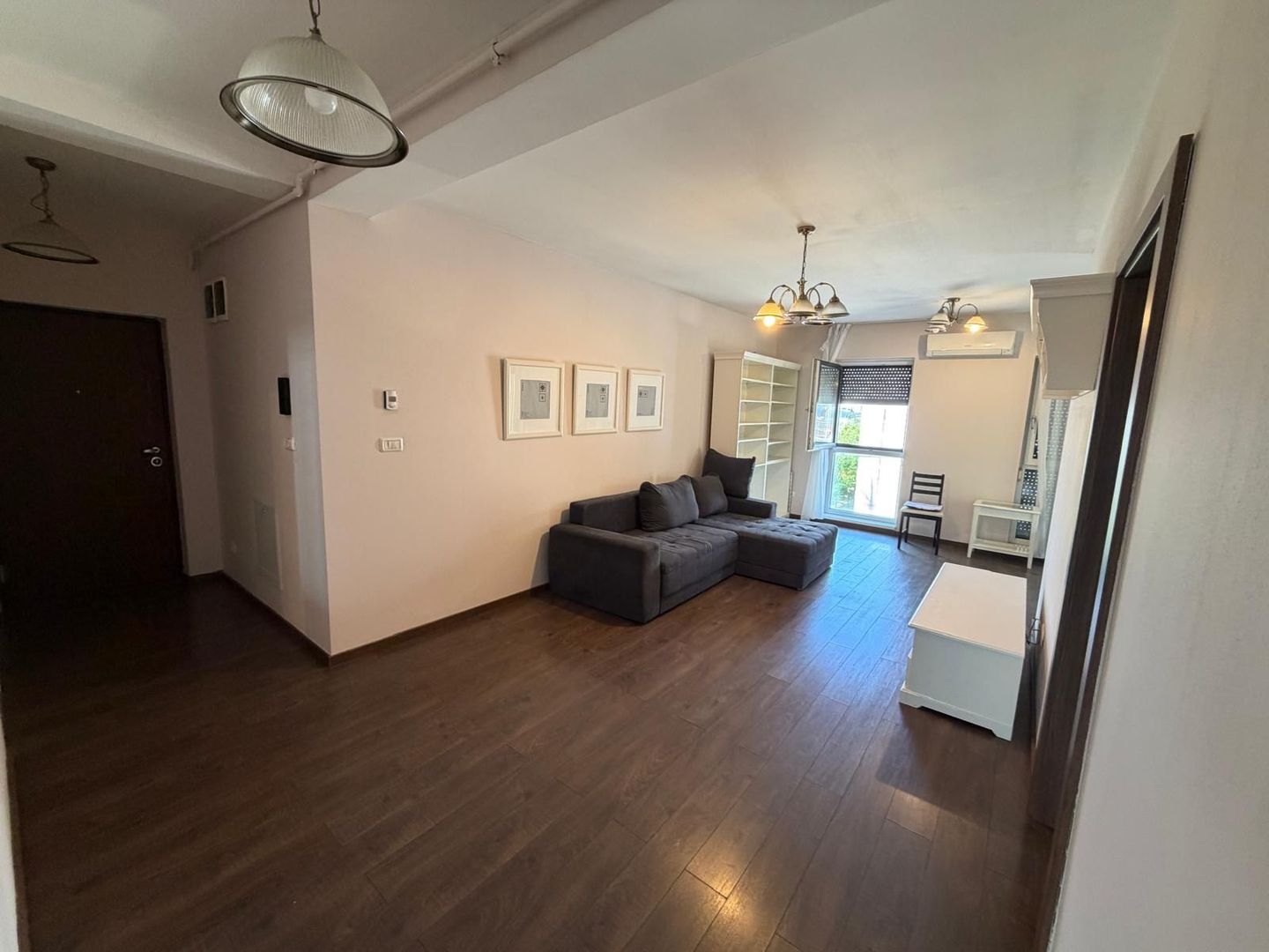 Apartament 3 camere linga Mega Image Dumbravita - Poză 2