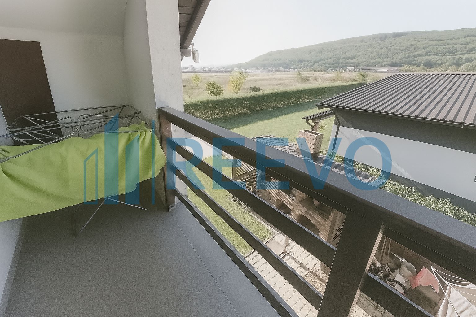 Proprietate Premium cu Două Case și Piscină în Hemeiuș - Poză 16