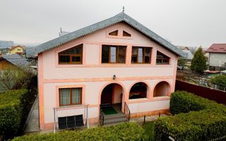 Casă individuală P+M, 200 mp, cartier Aviației, Iași - Poză 1