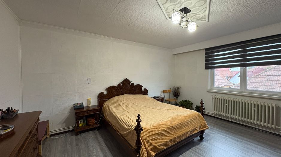 Casa tip duplex - 4 camere, balcon si curte proprie - Zona Lazaret - Poză 25
