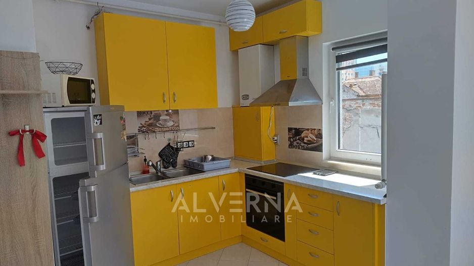 Apartament 3 camere | 75 mp + balcon | zona centrala| P. Mihai Viteazu - Poză 3