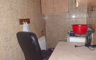 Camera de camin tip garsoniera Frumoasa Poitiers 16.2 mp, disponibila - Poză 8