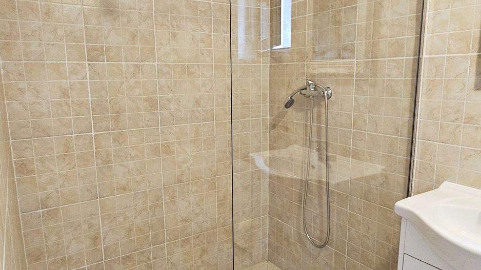 Vila noua-Sanpetru Dealul Lempes, zona verde si linistita - Poză 17