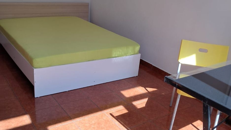 De inchiriat apartament 3 camere zona Gorjului/Lujeurului - Poză 3