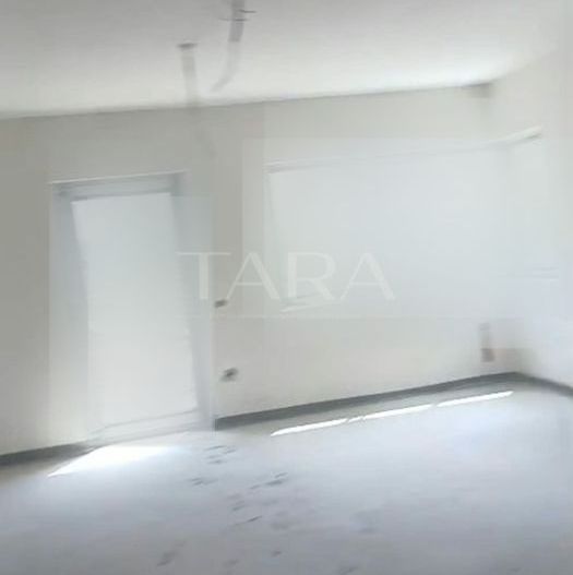 Duplex semifinisat în Mănăștur, 122 mp utili, teren 250 mp, 4 camere. - Poză 1