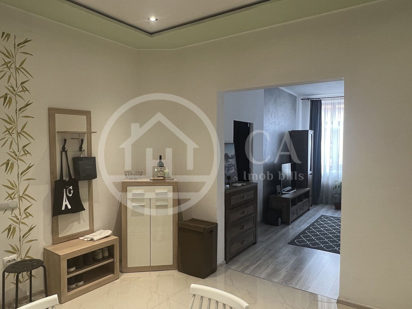 Apartament cu 2 camere de vanzare Ultracentral Oradea - Poză 3