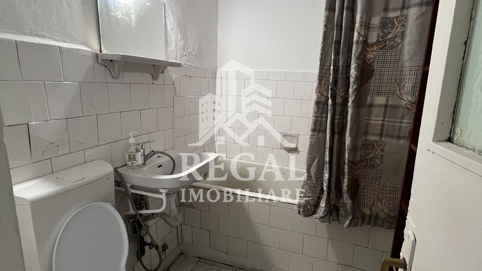 Spațiu comercial de vânzare – 47 mp utili, vitrină generoasă - Poză 10