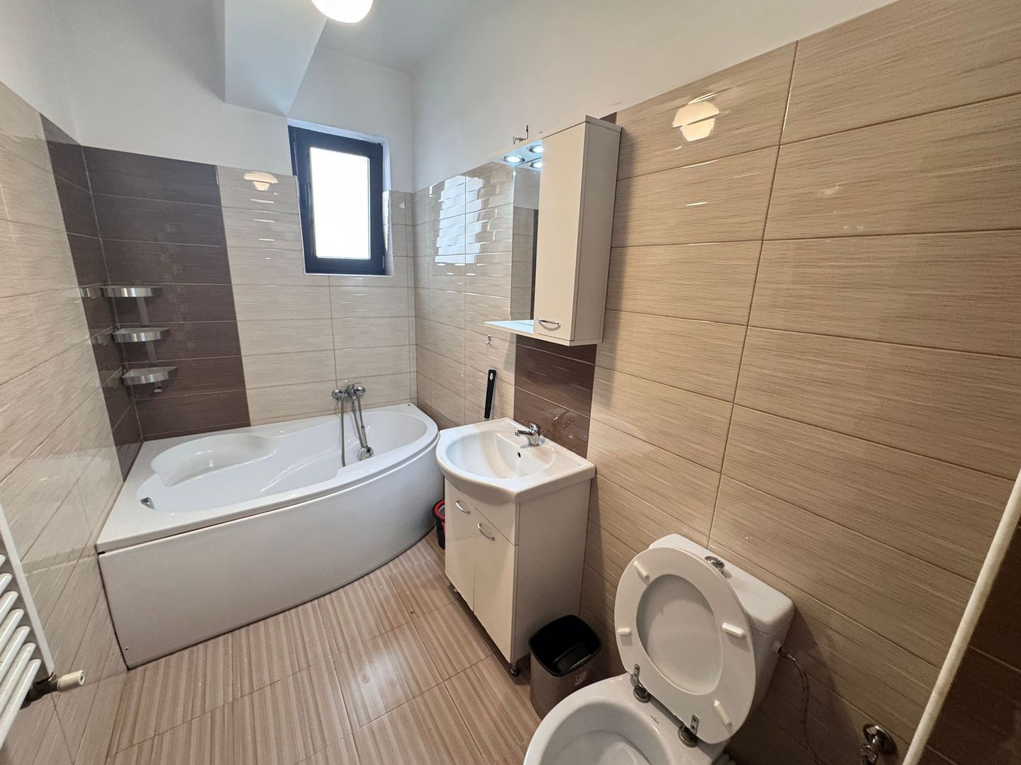 AP. 2 CAMERE - CAT-FRIENDLY, PARCARE INCLUSA, BLOC NOU, CENTRALA - Poză 5