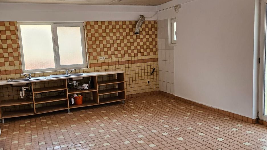 Vila,Parter+Etaj comuna Berceni 169000 eur - Poză 30