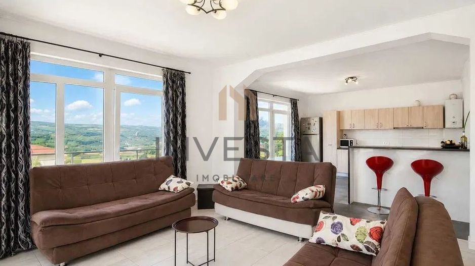Casa de 97 mp utili cu curte proprie de 144 mp si terasa, Zorilor - Poză 1
