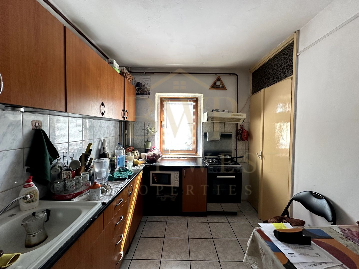 Apartament 3 camere, 2 bai, etaj intermediar, Dambovita - Poză 2