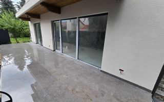 Studio 49,35 mp + 44 mp curte + 21,35 mp terasele + loc de parcare - Busteni - Poză 3