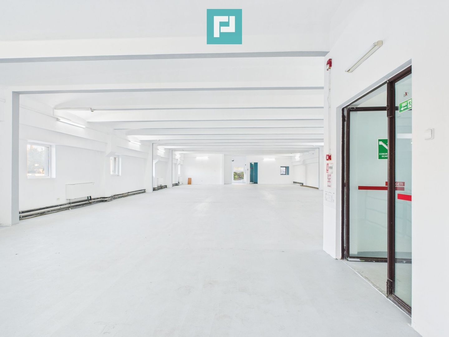 Spațiu comercial pe 2 niveluri - Poză 1